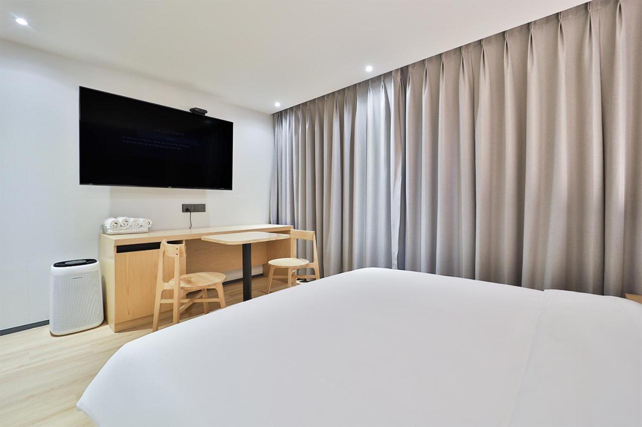 Custom Hotel Ilsan Ni Exterior foto