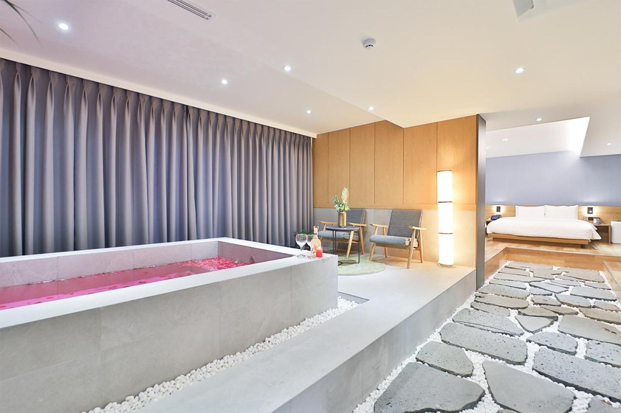 Custom Hotel Ilsan Ni Exterior foto